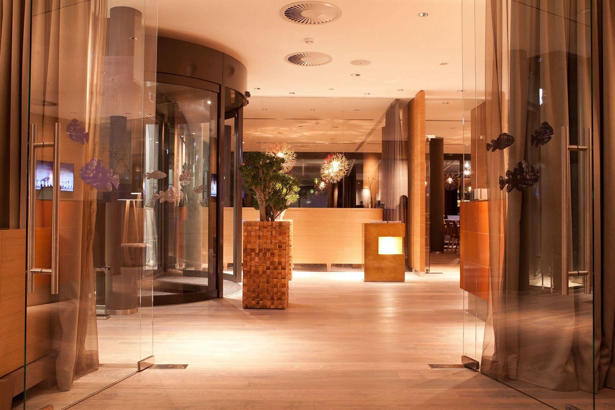 Am & Hotel